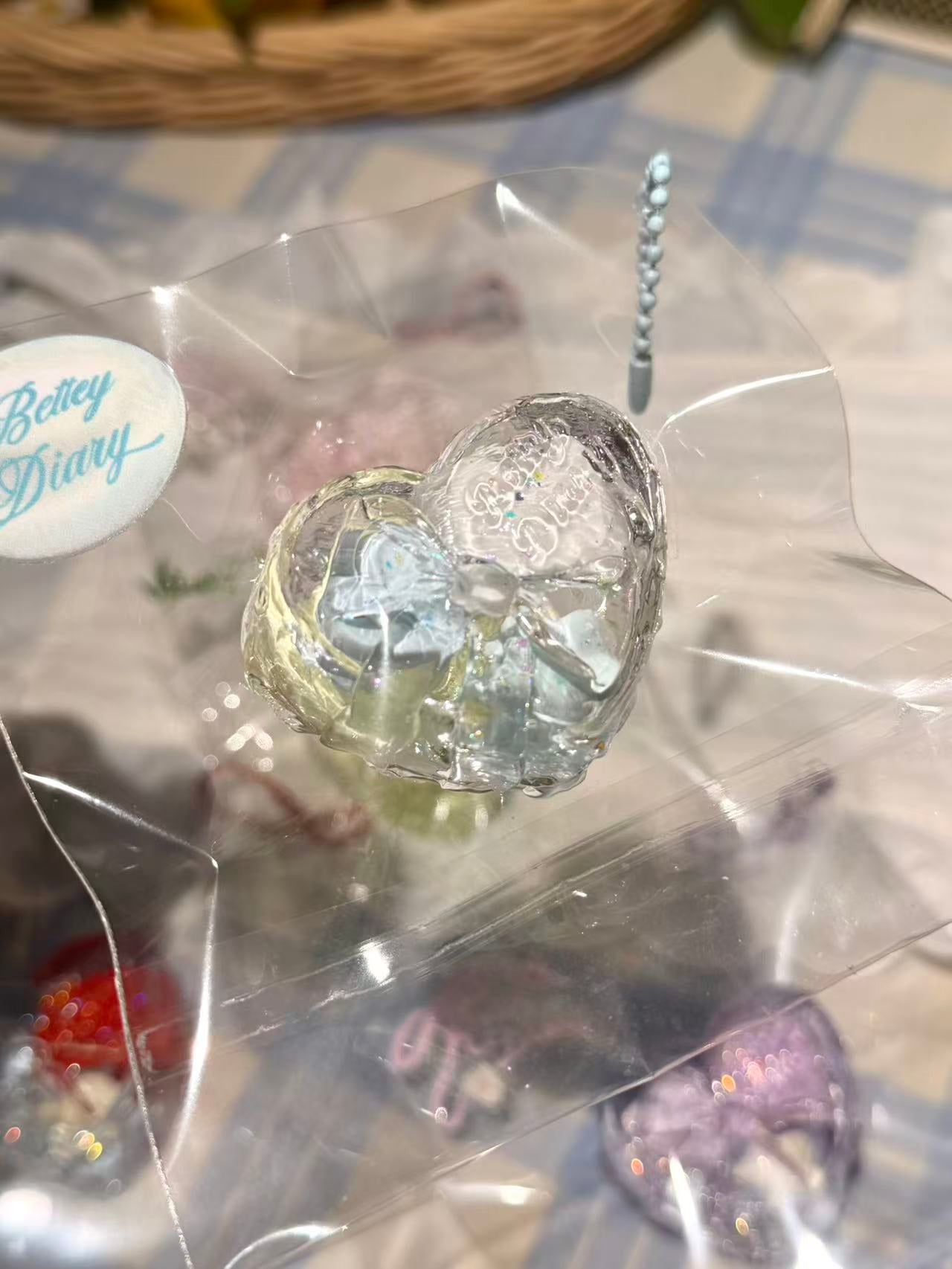 Betty Diary💙「ミニオーシャンクリアハート」 Squishy stress relief toy