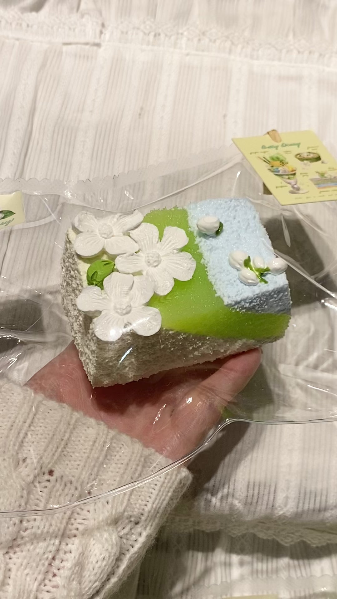 【Diagonally Sliced Jasmine Cream Toast】Squishy Stress Relief Toy