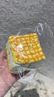 【Caramel Almond Soda Crackers】Squishy stress relief toy