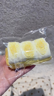 【Cream Toast with Osmanthus Jelly Filling】Squishy stress relief toy