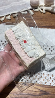 【Strawberry-flavored cream toast】Squishy stress relief toy