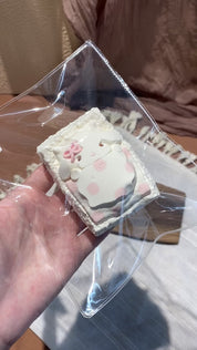 【Rabbit-shaped Toast in a Blanket】Squishy stress relief toy