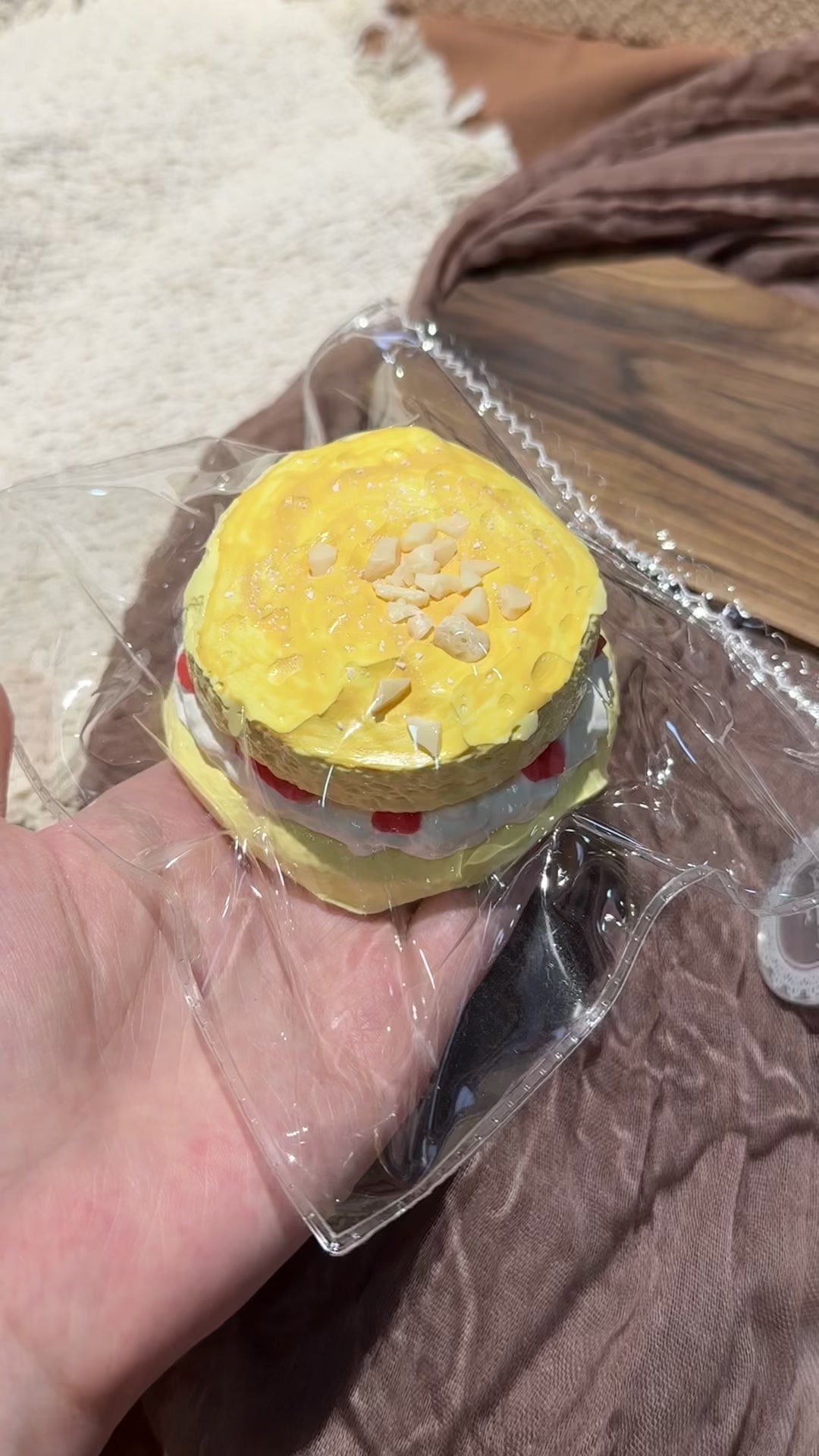 【Strawberry Cream Scone】Squishy Stress Relief Toy