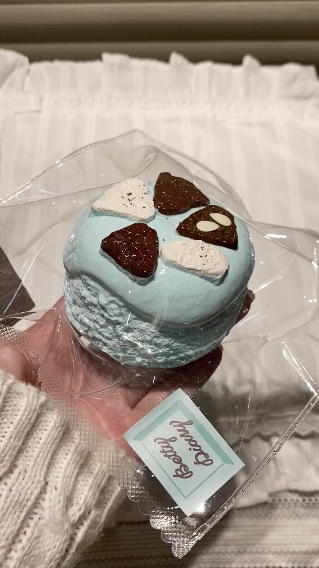 【Yaki Coconut Chocolate Mint Bread】Squishy stress relief toy