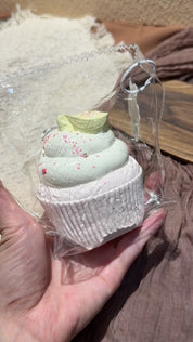 【Fig Snow-top Cupcake】Squishy Stress Relief Toy